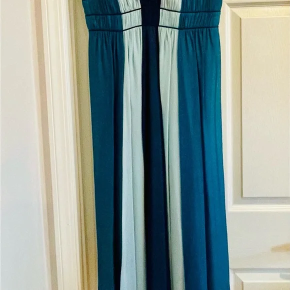 Max & Cleo Chiffon Mid Dress - Picture 3 of 7